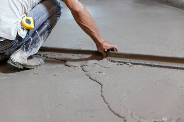 Best Concrete Sealing and Maintenance in Centerville, IA